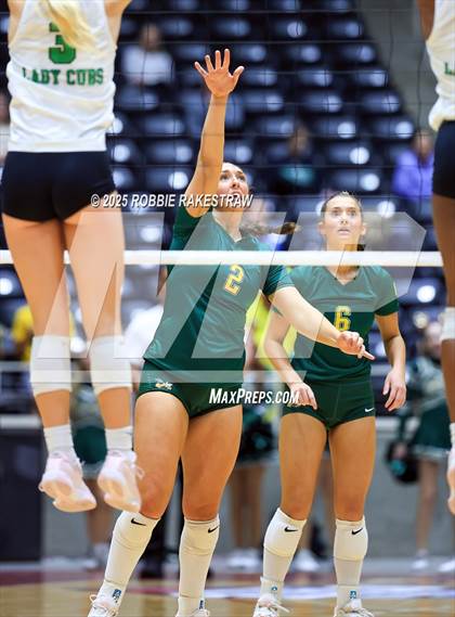 Thumbnail 1 in Clifton vs. Boyd (UIL 3A D2 Volleyball Final) photogallery.