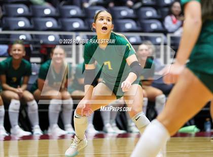 Thumbnail 3 in Clifton vs. Boyd (UIL 3A D2 Volleyball Final) photogallery.