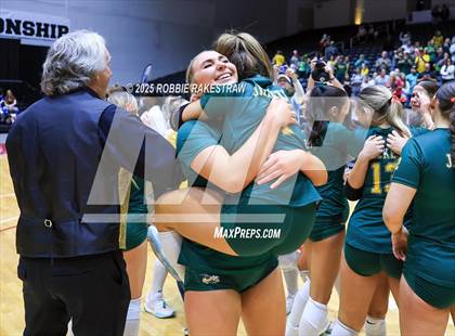 Thumbnail 1 in Clifton vs. Boyd (UIL 3A D2 Volleyball Final) photogallery.