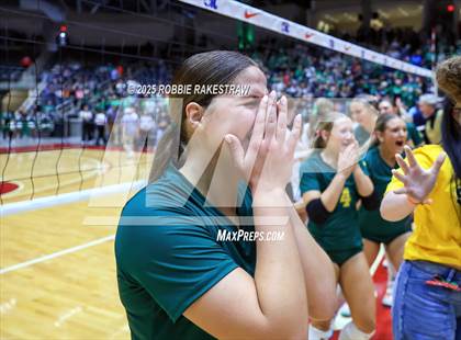 Thumbnail 2 in Clifton vs. Boyd (UIL 3A D2 Volleyball Final) photogallery.