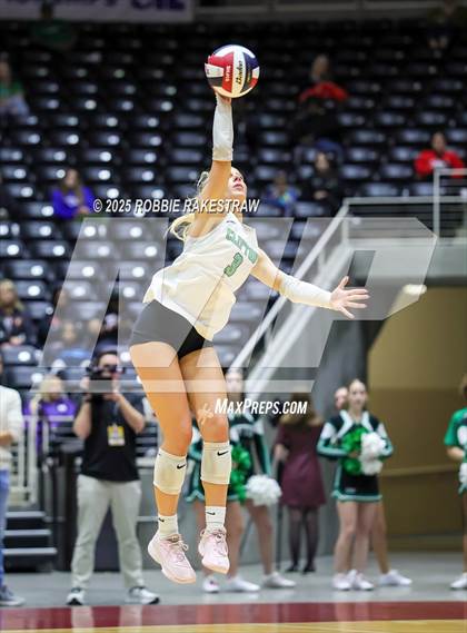 Thumbnail 3 in Clifton vs. Boyd (UIL 3A D2 Volleyball Final) photogallery.