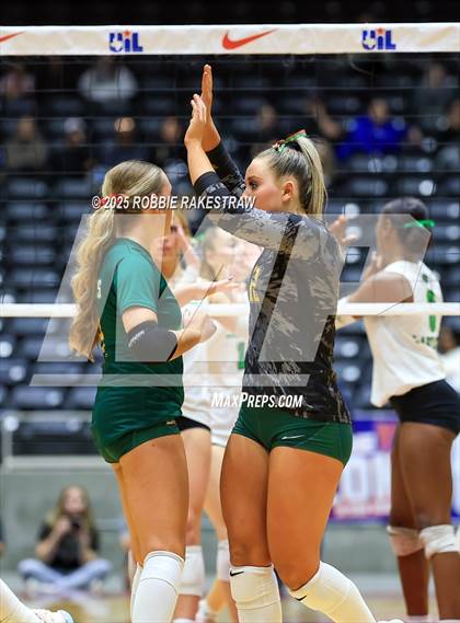 Thumbnail 2 in Clifton vs. Boyd (UIL 3A D2 Volleyball Final) photogallery.