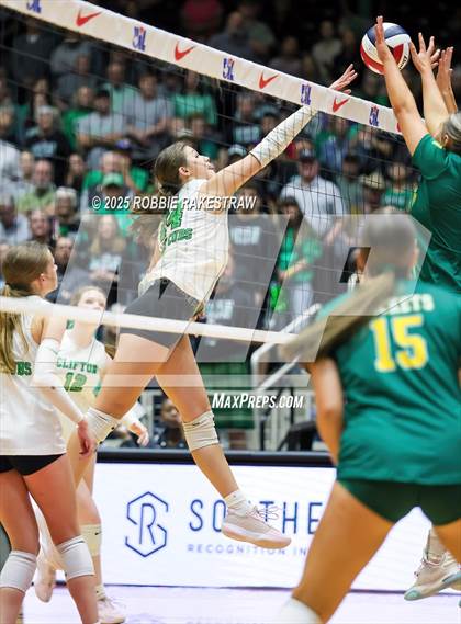 Thumbnail 3 in Clifton vs. Boyd (UIL 3A D2 Volleyball Final) photogallery.