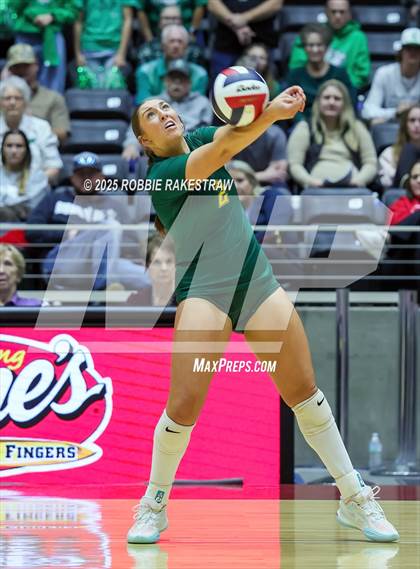 Thumbnail 1 in Clifton vs. Boyd (UIL 3A D2 Volleyball Final) photogallery.