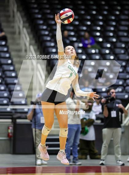 Thumbnail 2 in Clifton vs. Boyd (UIL 3A D2 Volleyball Final) photogallery.