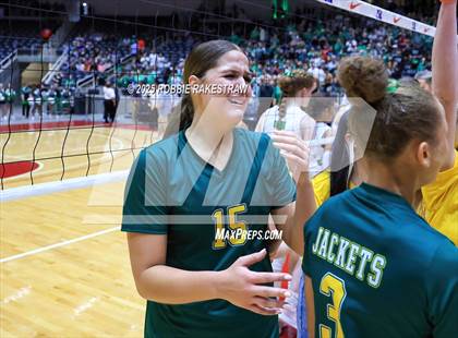 Thumbnail 1 in Clifton vs. Boyd (UIL 3A D2 Volleyball Final) photogallery.