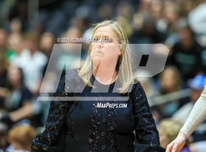 Thumbnail 1 in Clifton vs. Boyd (UIL 3A D2 Volleyball Final) photogallery.