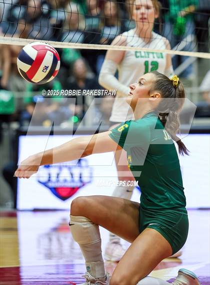 Thumbnail 2 in Clifton vs. Boyd (UIL 3A D2 Volleyball Final) photogallery.