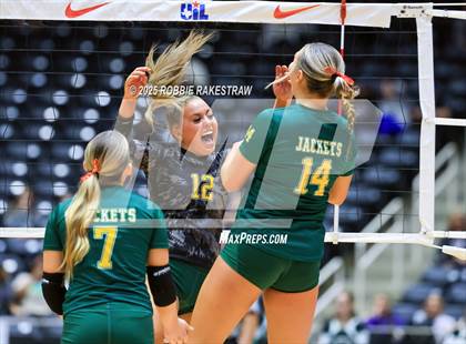 Thumbnail 1 in Clifton vs. Boyd (UIL 3A D2 Volleyball Final) photogallery.