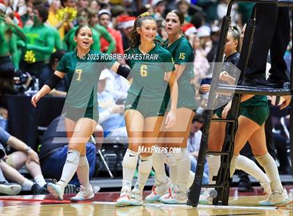 Thumbnail 1 in Clifton vs. Boyd (UIL 3A D2 Volleyball Final) photogallery.