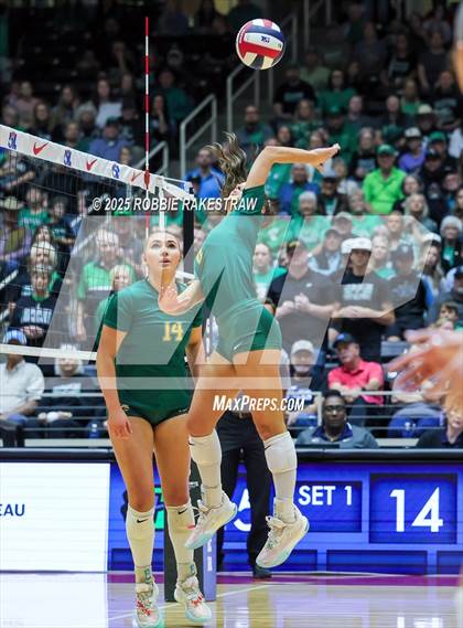 Thumbnail 2 in Clifton vs. Boyd (UIL 3A D2 Volleyball Final) photogallery.
