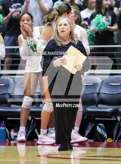Thumbnail 3 in Clifton vs. Boyd (UIL 3A D2 Volleyball Final) photogallery.