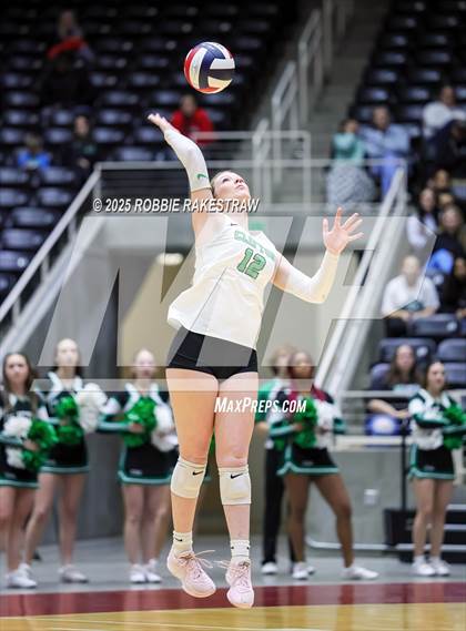 Thumbnail 2 in Clifton vs. Boyd (UIL 3A D2 Volleyball Final) photogallery.