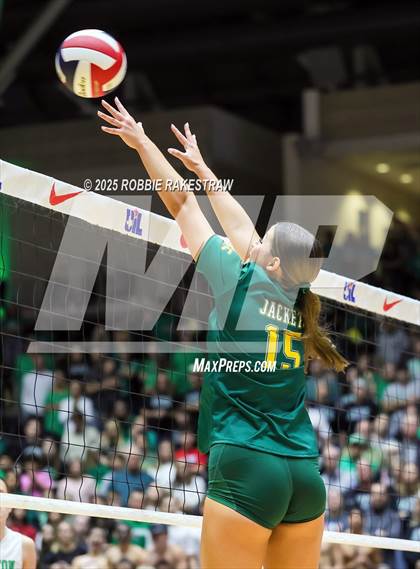 Thumbnail 1 in Clifton vs. Boyd (UIL 3A D2 Volleyball Final) photogallery.