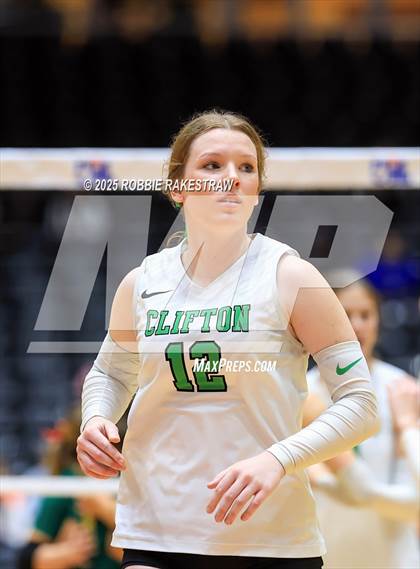 Thumbnail 1 in Clifton vs. Boyd (UIL 3A D2 Volleyball Final) photogallery.