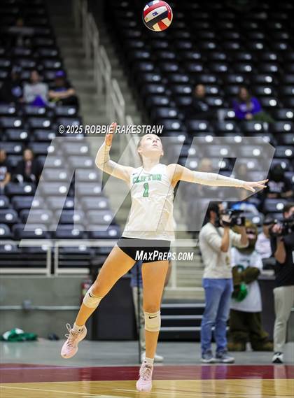 Thumbnail 1 in Clifton vs. Boyd (UIL 3A D2 Volleyball Final) photogallery.