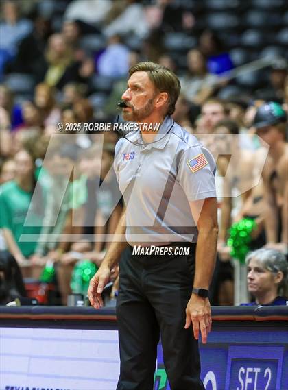 Thumbnail 1 in Clifton vs. Boyd (UIL 3A D2 Volleyball Final) photogallery.