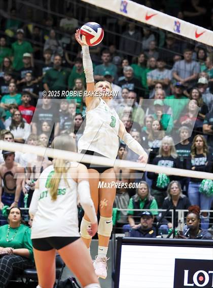Thumbnail 2 in Clifton vs. Boyd (UIL 3A D2 Volleyball Final) photogallery.