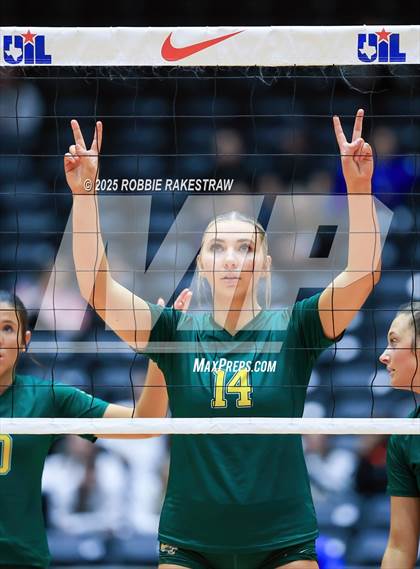 Thumbnail 3 in Clifton vs. Boyd (UIL 3A D2 Volleyball Final) photogallery.