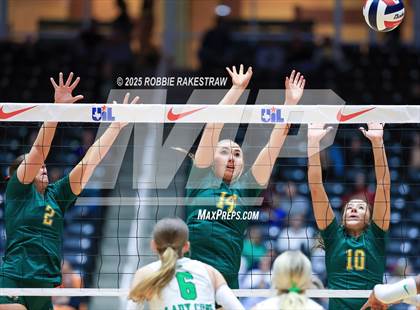 Thumbnail 2 in Clifton vs. Boyd (UIL 3A D2 Volleyball Final) photogallery.