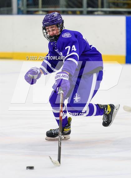 Thumbnail 1 in Ravenwood vs Father Ryan photogallery.