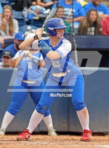 Thumbnail 2 in Tri-Valley vs. Union Area (PIAA 1A Championship) photogallery.