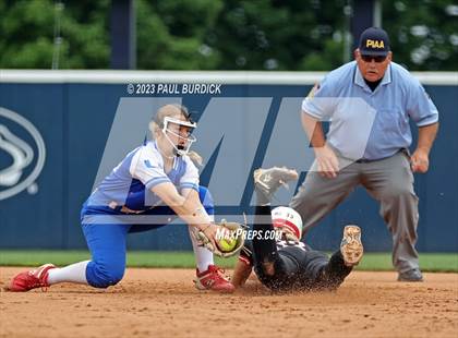 Thumbnail 1 in Tri-Valley vs. Union Area (PIAA 1A Championship) photogallery.