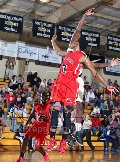 Thumbnail 3 in Sagemont vs. IMG Academy (City of Palms Classic) photogallery.