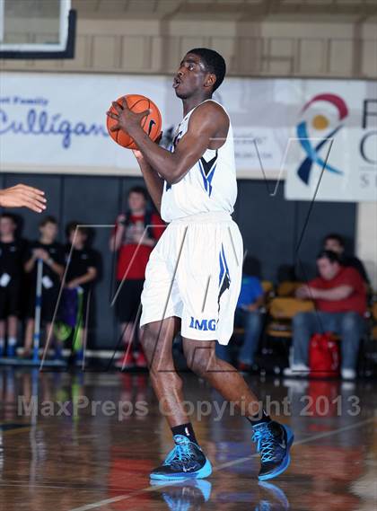 Thumbnail 3 in Sagemont vs. IMG Academy (City of Palms Classic) photogallery.