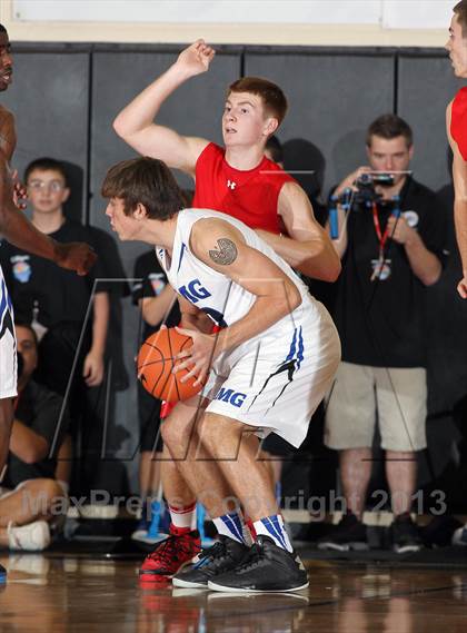 Thumbnail 3 in Sagemont vs. IMG Academy (City of Palms Classic) photogallery.