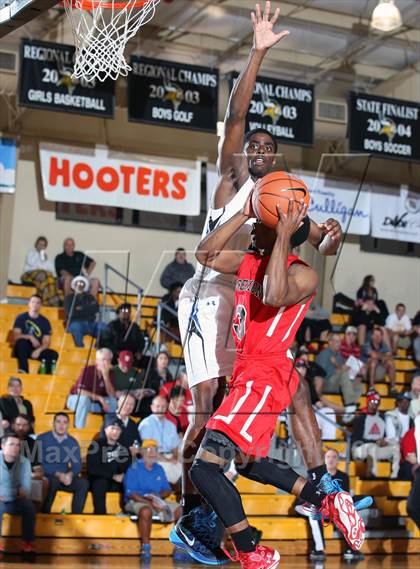 Thumbnail 1 in Sagemont vs. IMG Academy (City of Palms Classic) photogallery.