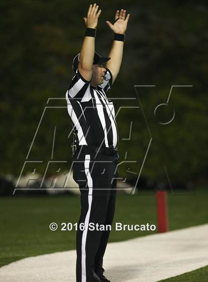 Thumbnail 3 in La Mirada vs Orange Lutheran photogallery.
