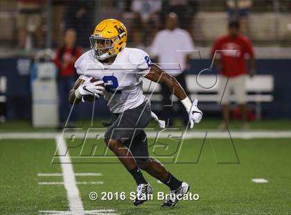 Thumbnail 3 in La Mirada vs Orange Lutheran photogallery.