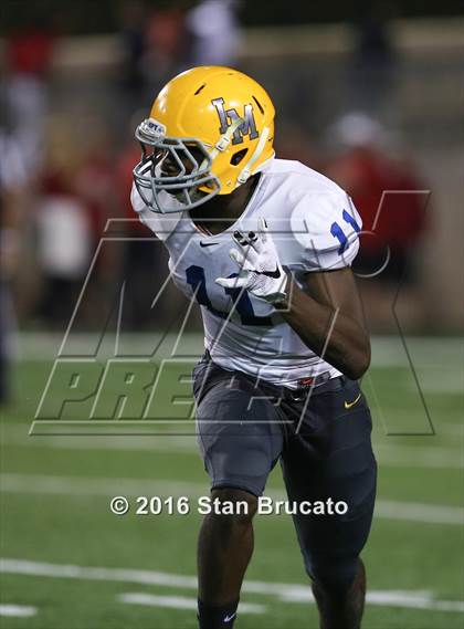 Thumbnail 2 in La Mirada vs Orange Lutheran photogallery.