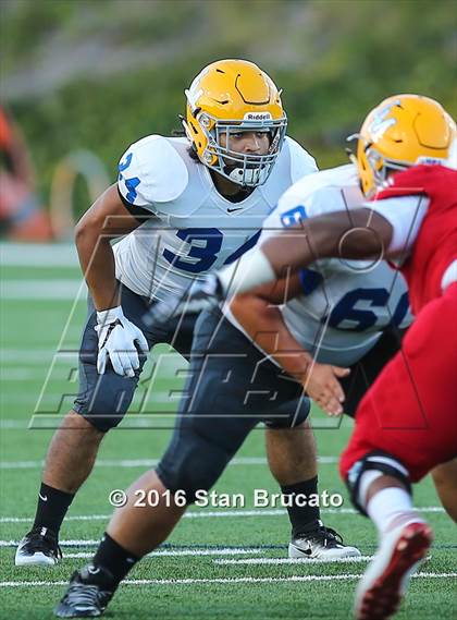 Thumbnail 2 in La Mirada vs Orange Lutheran photogallery.