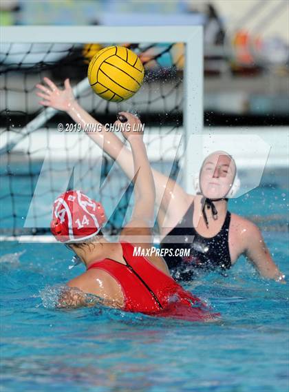 Thumbnail 1 in Corona del Mar vs. Orange Lutheran (Bill Barnett Holiday Cup) photogallery.
