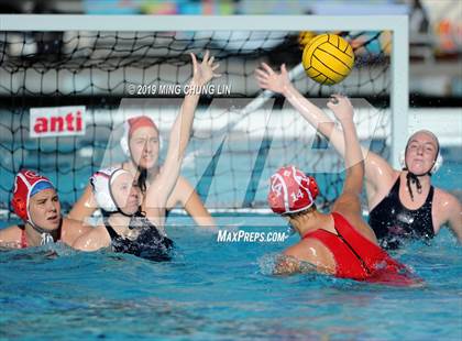 Thumbnail 2 in Corona del Mar vs. Orange Lutheran (Bill Barnett Holiday Cup) photogallery.