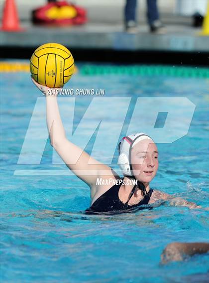 Thumbnail 3 in Corona del Mar vs. Orange Lutheran (Bill Barnett Holiday Cup) photogallery.