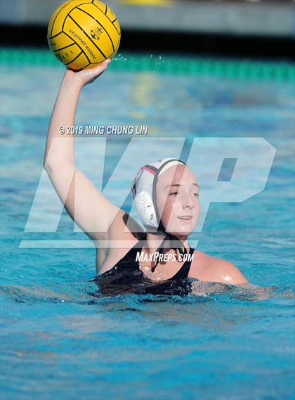 Thumbnail 1 in Corona del Mar vs. Orange Lutheran (Bill Barnett Holiday Cup) photogallery.