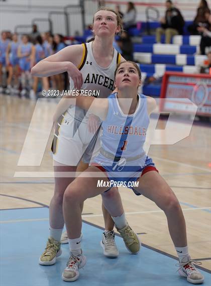 Thumbnail 3 in Hillsdale vs. Saint Francis (CIF CCS Div 2 Semifinal) photogallery.