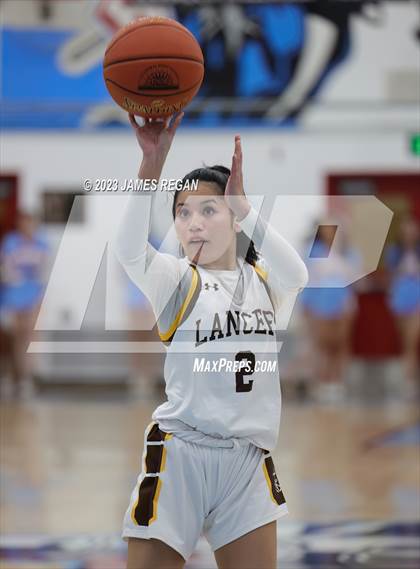 Thumbnail 2 in Hillsdale vs. Saint Francis (CIF CCS Div 2 Semifinal) photogallery.