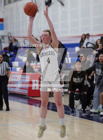 Thumbnail 3 in Hillsdale vs. Saint Francis (CIF CCS Div 2 Semifinal) photogallery.