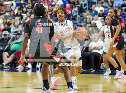 Thumbnail 3 in Wagner vs. Ryan (UIL 5A Basketball Division I Final) photogallery.
