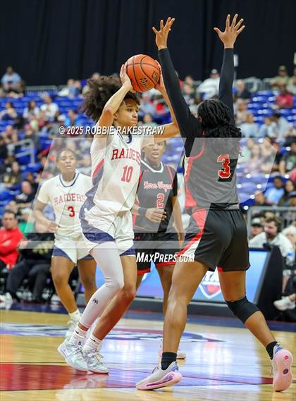 Thumbnail 3 in Wagner vs. Ryan (UIL 5A Basketball Division I Final) photogallery.