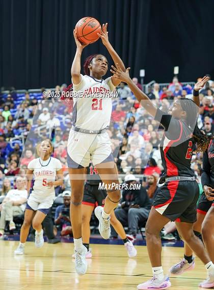 Thumbnail 1 in Wagner vs. Ryan (UIL 5A Basketball Division I Final) photogallery.