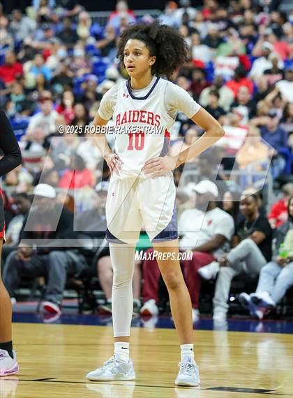Thumbnail 1 in Wagner vs. Ryan (UIL 5A Basketball Division I Final) photogallery.