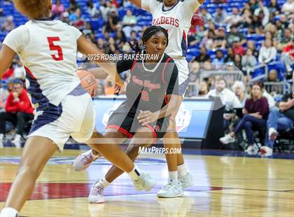 Thumbnail 2 in Wagner vs. Ryan (UIL 5A Basketball Division I Final) photogallery.