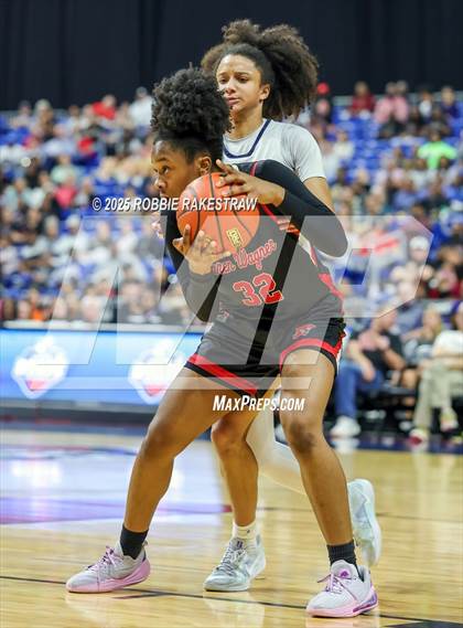 Thumbnail 1 in Wagner vs. Ryan (UIL 5A Basketball Division I Final) photogallery.