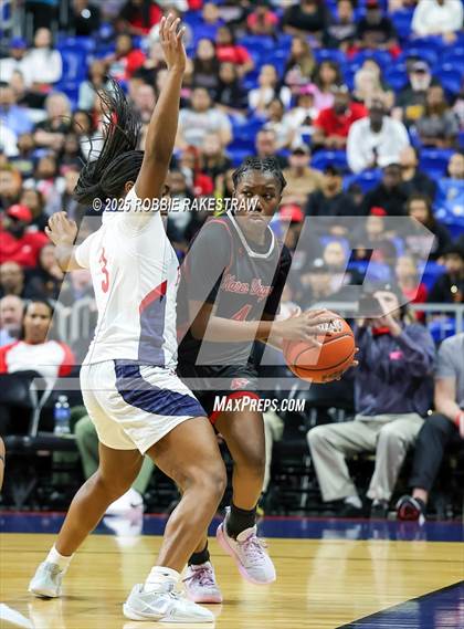 Thumbnail 3 in Wagner vs. Ryan (UIL 5A Basketball Division I Final) photogallery.