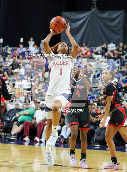 Thumbnail 2 in Wagner vs. Ryan (UIL 5A Basketball Division I Final) photogallery.